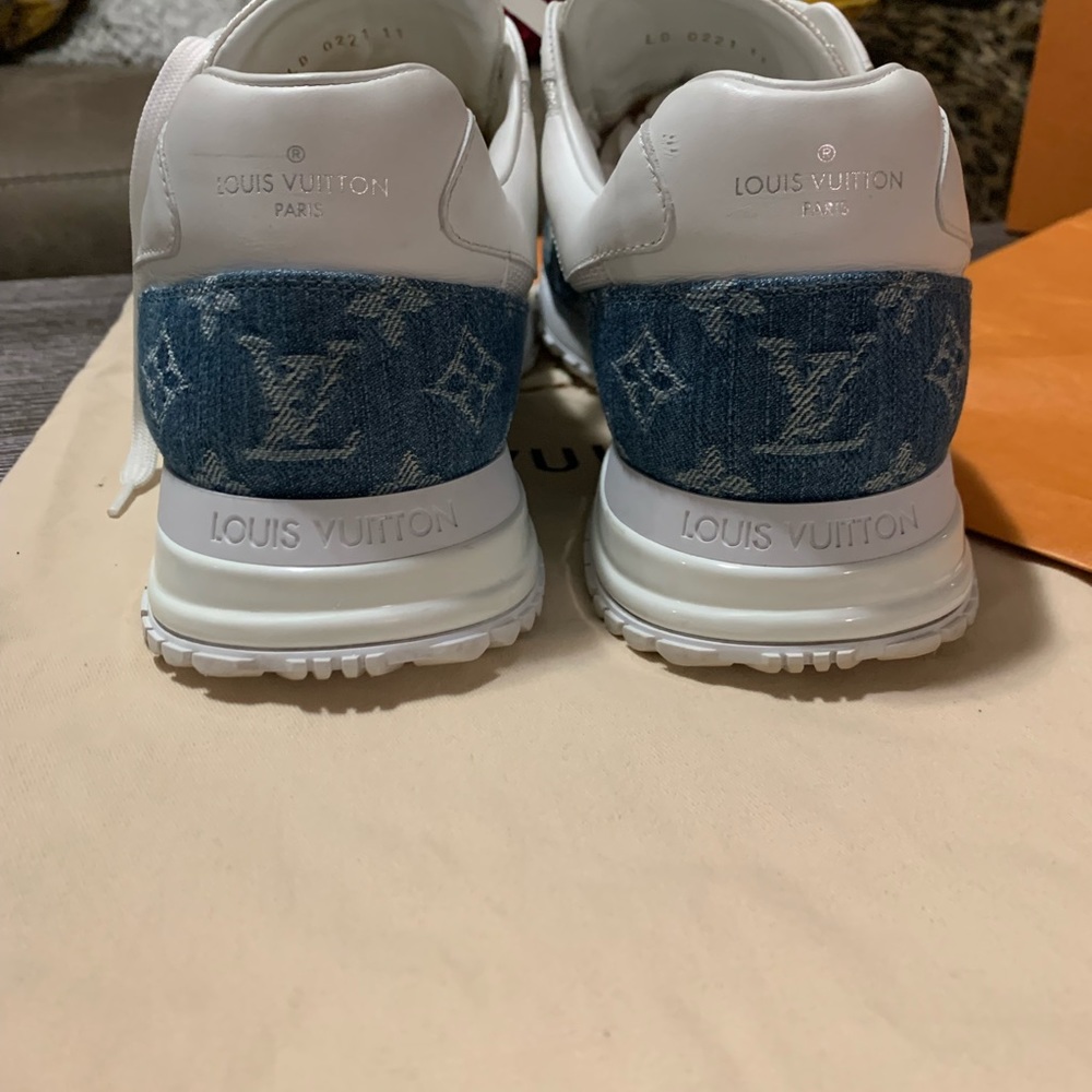 Authentic Louis Vuitton Run Away sneakers monogram denim leather size 11 - Picture 16 of 16